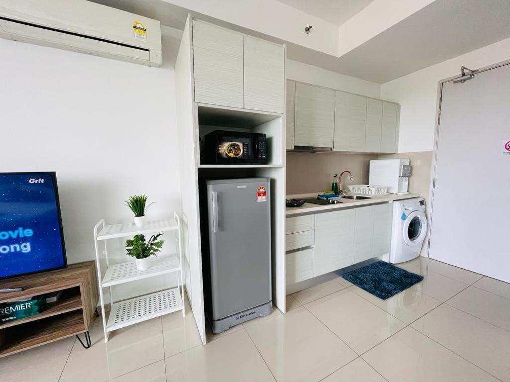 Homestay I-City Cantik, Tenang, Wifi, 4K Smart Tv, Netflix, Coway, Free Parking Shah Alam Buitenkant foto